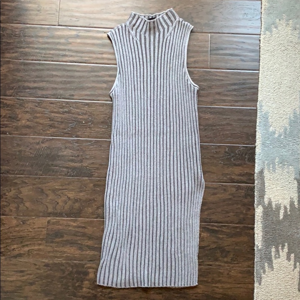 Rock & Republic Grey Ribbed Sleeveless Tunic